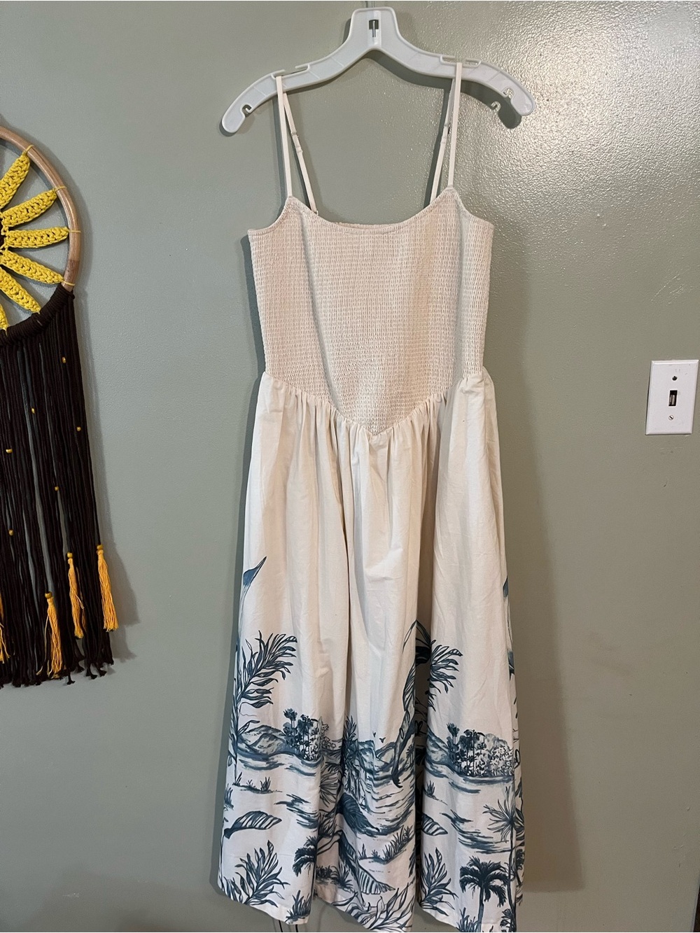 Abercrombie Fitch Tropical Print Women's Spaghetti Strap  Dress Dipped Waist L